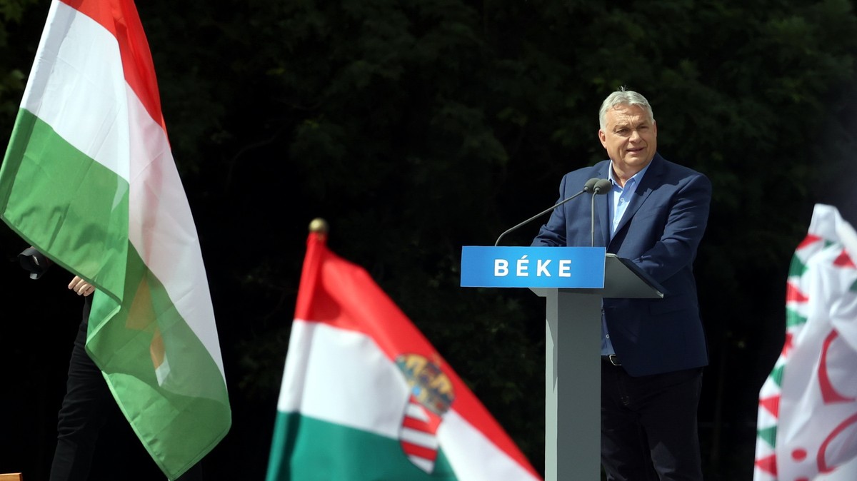 Törölte az Orbán Viktor beszédéről szóló posztot a Facebook – Veszélyes személyeket, szervezeteket dicsőített és támogatott – szól az érvelés