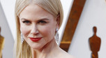 Nicole Kidman pręży dekolt na czerwonym dywanie | Oscary 2018