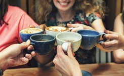 Kawosze przeżyją wszystkich! NOWE badania wykazały, że każda kawa jest dobra na serce