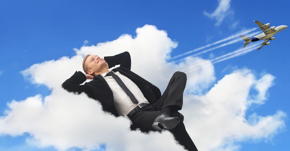 Человек фантазирует. Мечты взрослых людей. Мечта жить в своем домике. Человек мечтает. Мечты взрослых людей.