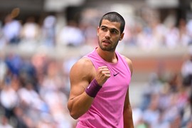 Radila je u PRODAVNICI NAMEŠTAJA i podizala ČETIRI SINA, ali je MILIONI nisu promenili: Ovo je MAJKA KARLOSA ALKARAZA, skromna žena koja ne podnosi rasipanje