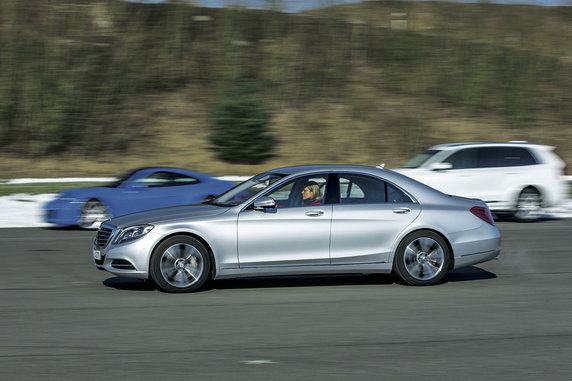 Mercedes S 400 4Matic rusza dwustopniowo