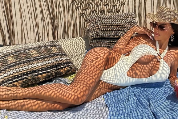 ON IMA NAJZGODNIJU ŽENU NA ESTRADI! Tamara patosirala internet telom boginje nakon porođaja: Beli bikini više otkrio, nego što je pokrio, PRŠTI KAKO IZGLEDA