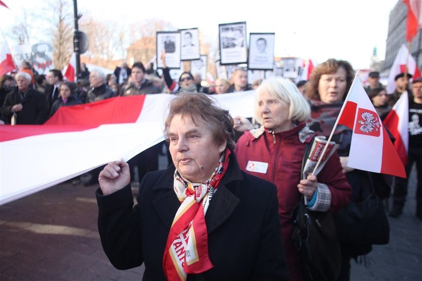 Ostry tekst Mazurka: Więcej nie pójdę pod Pałac!