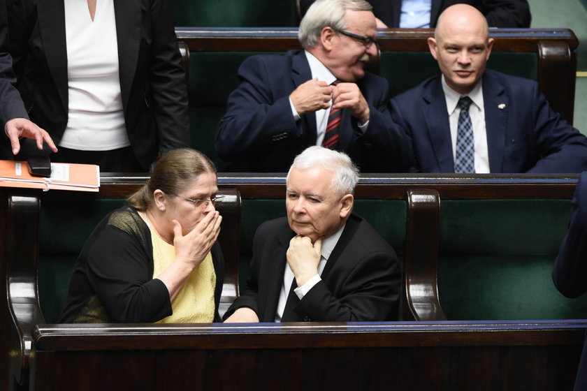 Krystyna Pawłowicz zrobiła to Kaczyńskiemu. Jak tak można?!