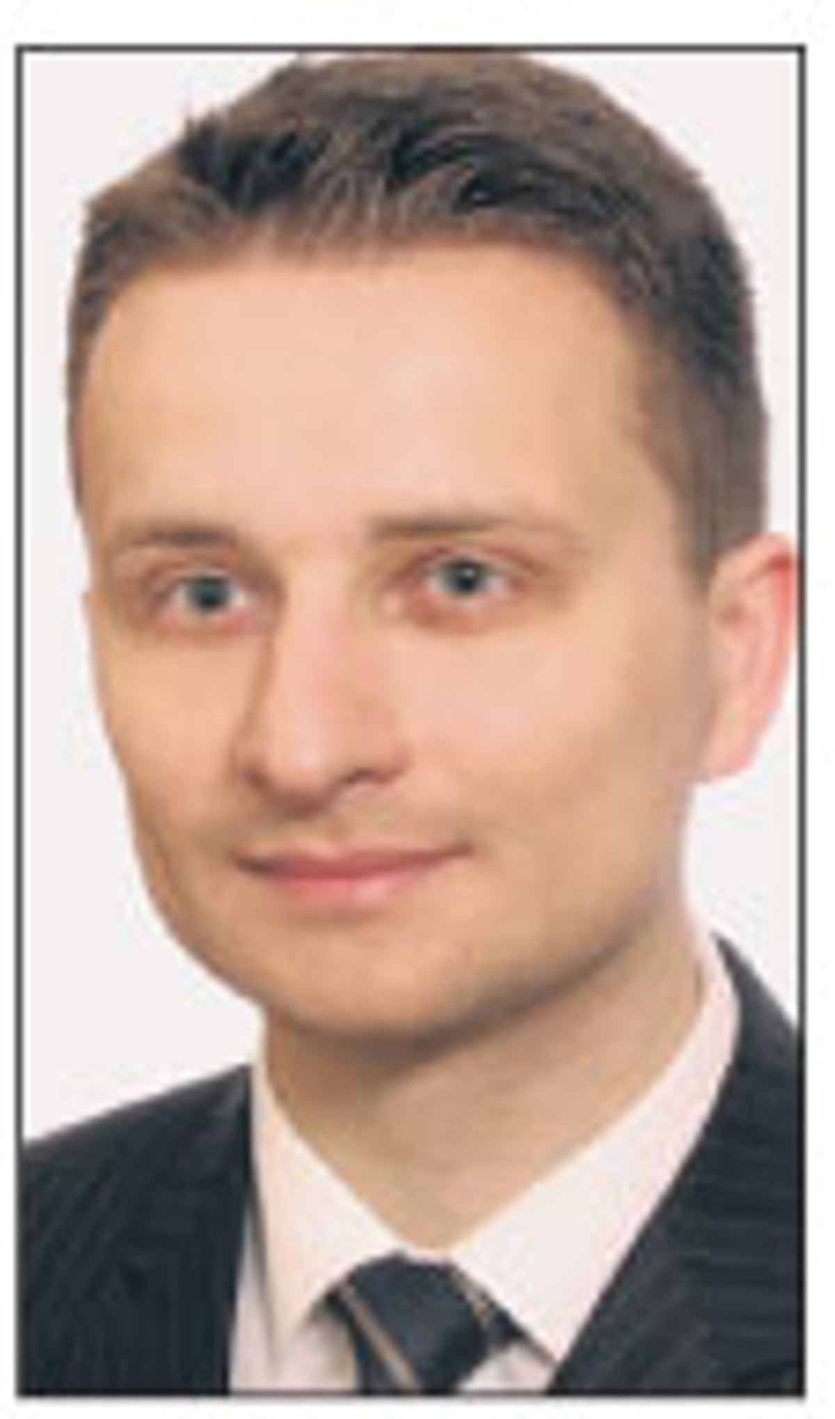Marek Zalisko, aplikant radcowski, doktorant w Katedrze Nauk Prawnych Centrum Studiów Niemieckich i Europejskich im. Willy Brandta Uniwersytetu Wrocławskiego