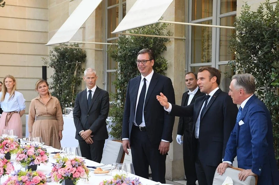 Vučić i Makron u Parizu