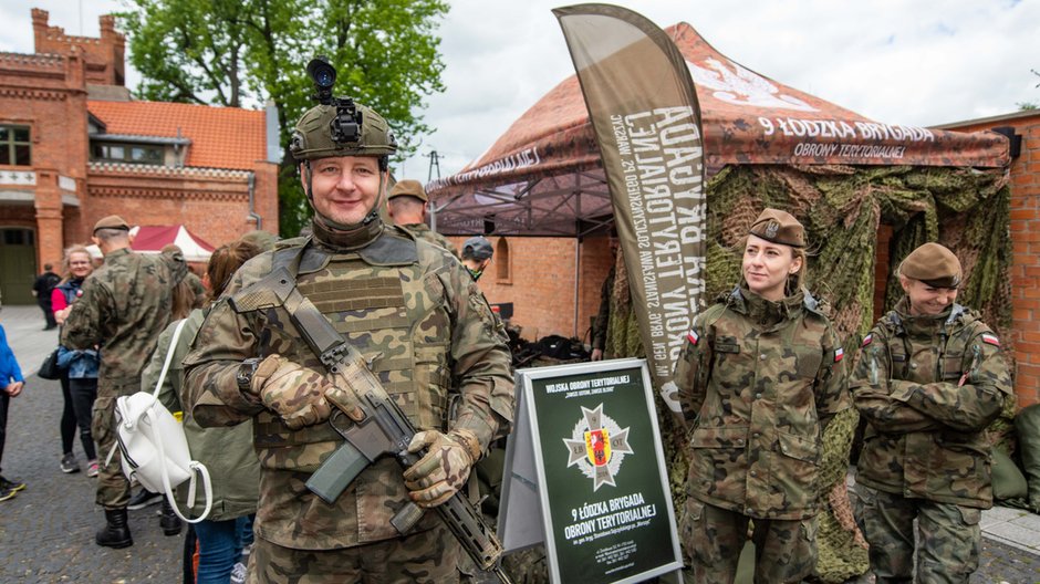 Piknik wojskowy w Brzezinach