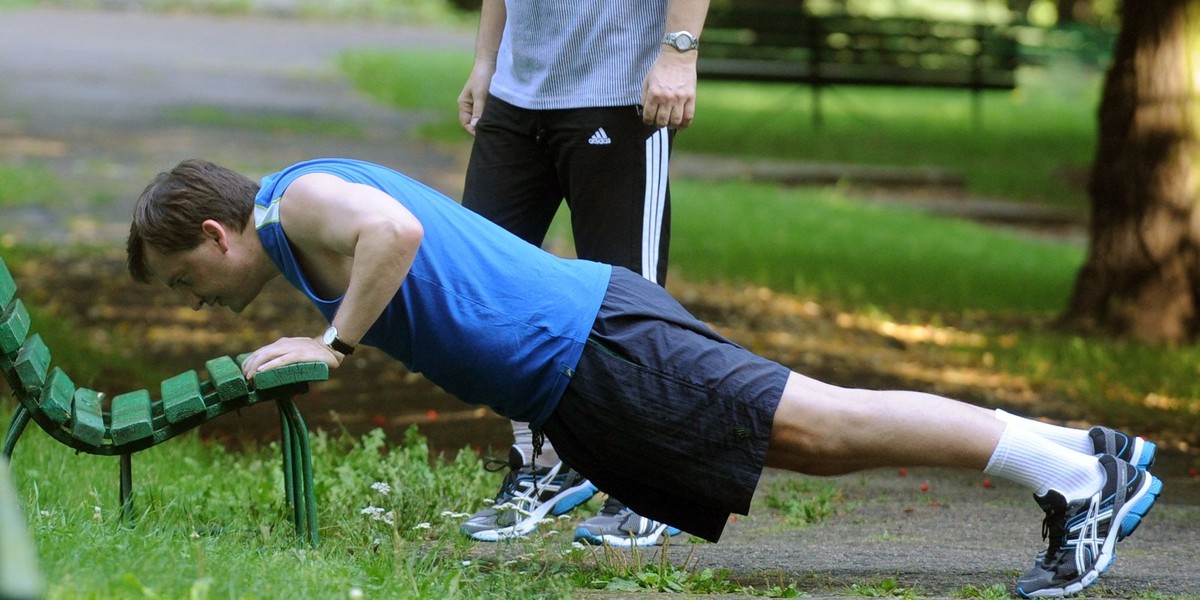 Zbigniew Ziobro i Andrzej Romanek na joggingu.