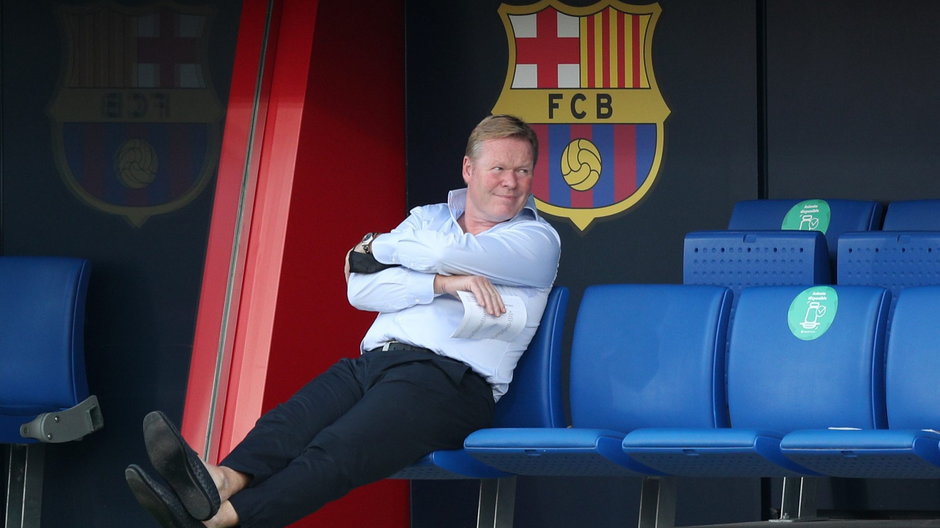 Ronald Koeman ma nad czym myśleć. Nie tak wyobrażał sobie początek pracy z Barceloną.