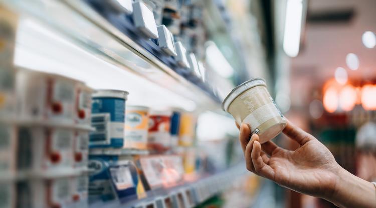 Te elolvasod vásárláskor az élelmiszerek címkéjét? Fotó: Getty Images