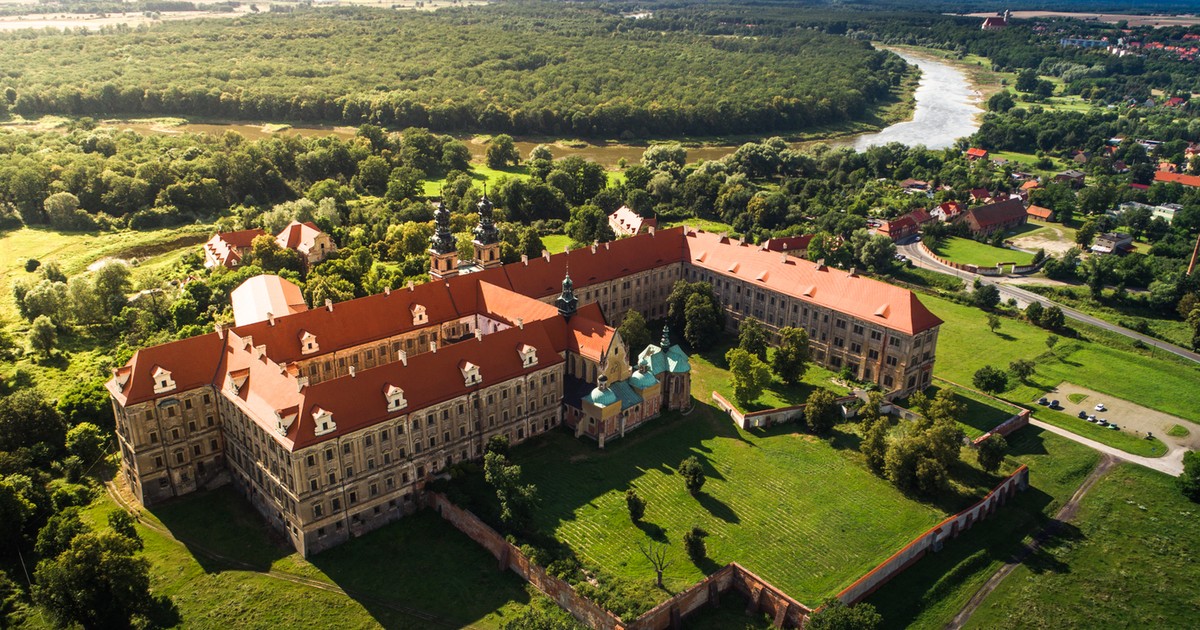 Odkryj Tajemnice Opactwa Cystersów w Lubiążu, perły śląskiego baroku