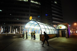 Pożar metra w Warszawie: prezes UTK nie chciał się podpisać pod zgodą na eksploatację?