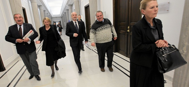 Wdowa po Januszu Kochanowskim oskarża prokuratorów: za piekło ekshumacji odpowiadają Seremet, Parulski, Szeląg