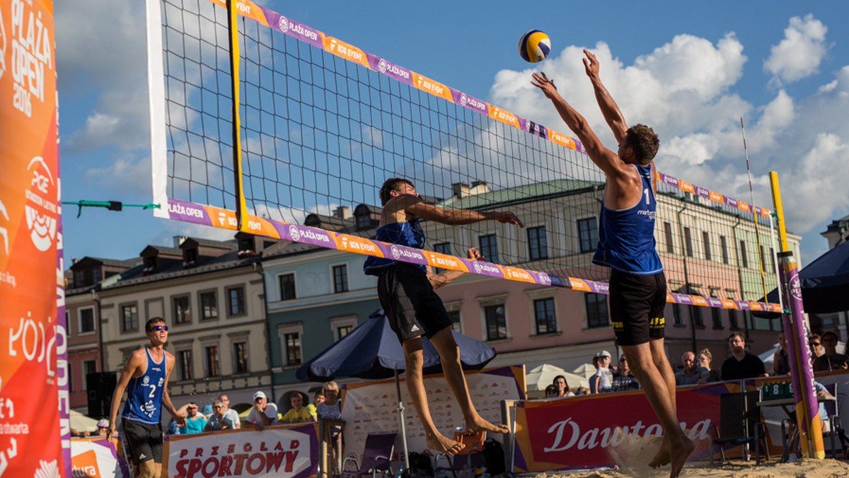 W dniach 1-3 lipca 2016 Plaża Open ponownie zagościła na PGE Stadionie Letnim. W tym roku zwycięzcami okazali się: w turnieju kobiet - Martyna Wardak i Katarzyna Kociołek, a w turnieju mężczyzn duet - Marcin Ociepski z Piotrem Łukasikiem. Triumfatorzy gdańskiego turnieju zauważyli, że choć pogoda podczas finału nie należała do sprzyjających, to poziom siatkarskich zmagań był bardzo wysoki. Dla kibiców, obecnych na trybunach Stadionu, nawet silny wiatr nie stanowił przeszkody. Dzielnie wspierali swoich idoli aż do ostatnich minut finałowego meczu.