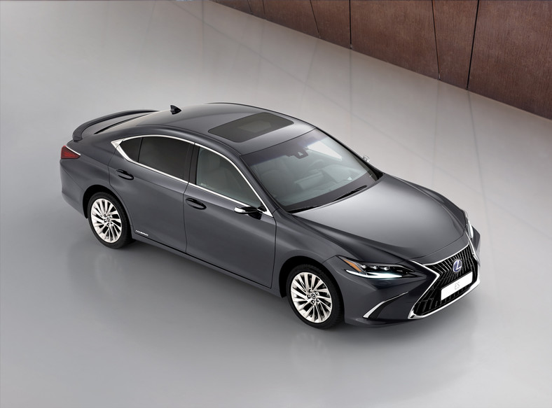 Lexus ES 2021