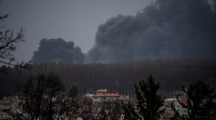 Robbantások Lvivben /Fotó: MTI/EPA/Wojtek Jargilo