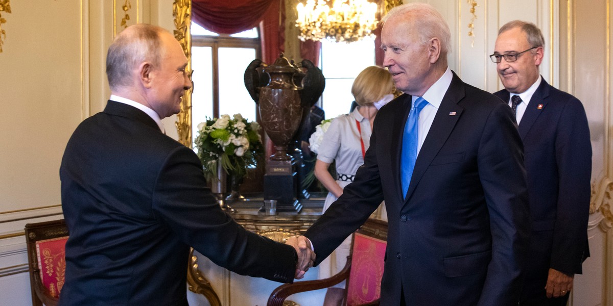 Joe Biden zadeklarował w poniedziałek, że inwazja Rosji na Ukrainę oznacza de facto koniec Nord Stream 2.