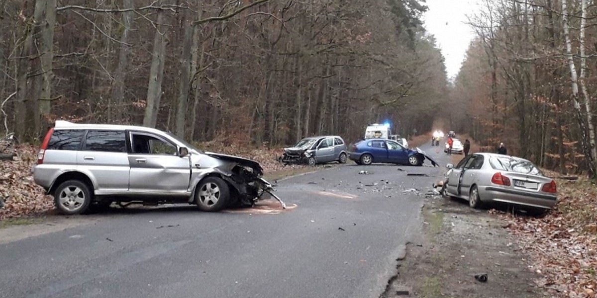 Zderzenie czterech samochodów w Iławie.