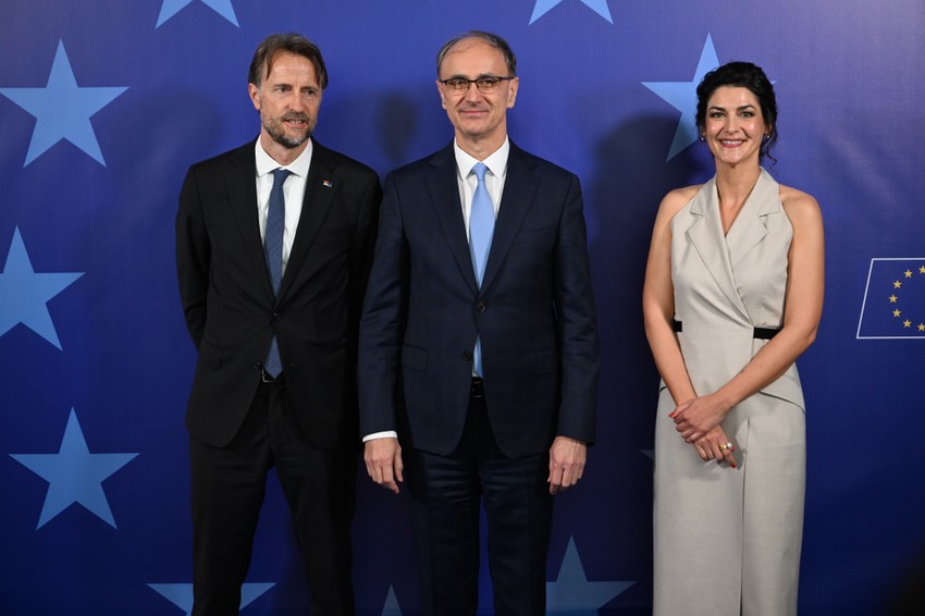 Andreas fon Bekerat i Đuro Macut