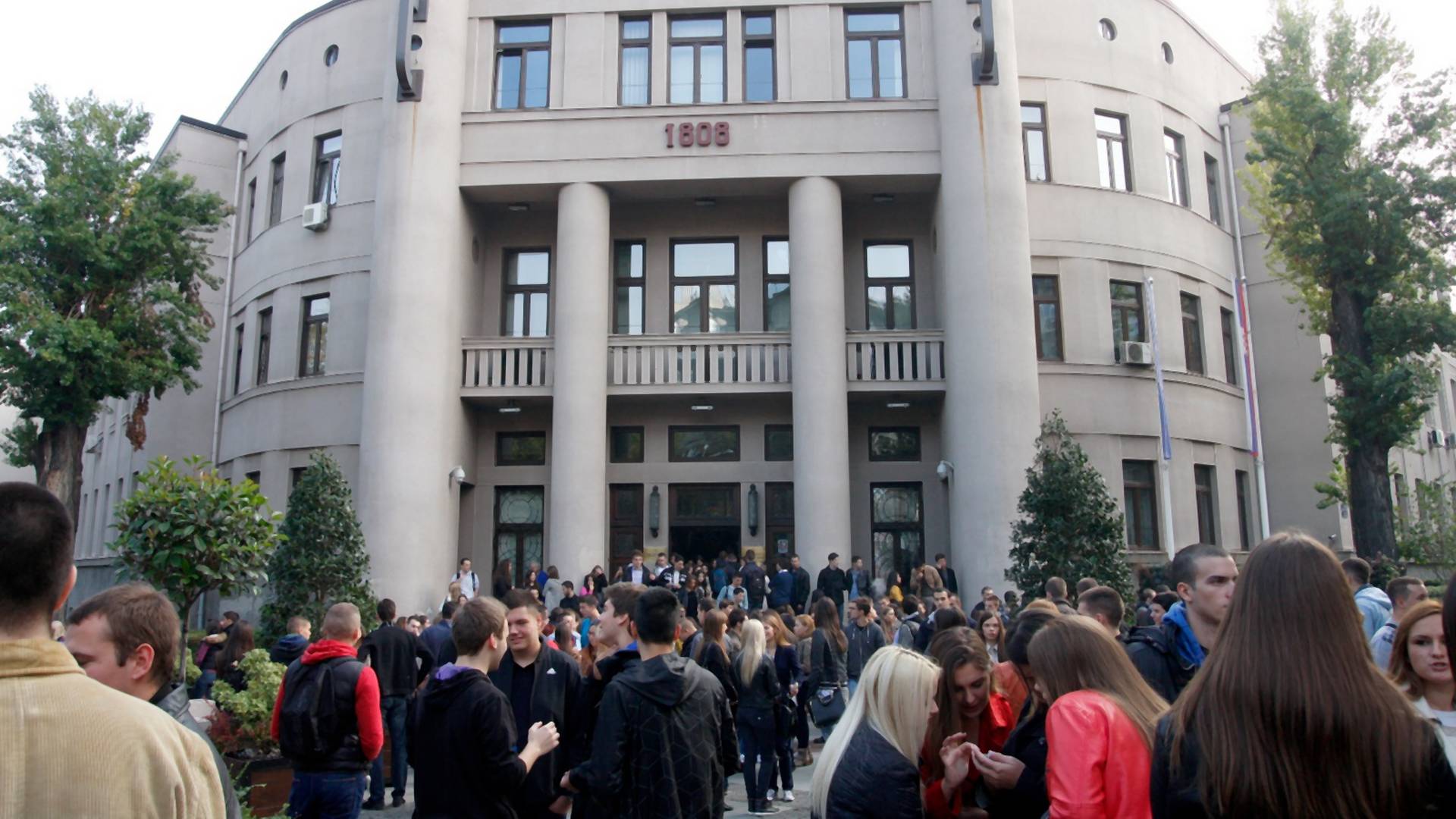 Studenti Pravnog fakulteta nakon protesta izneli svoje zahteve: neće odustati dok im uprava ne izađe u susret