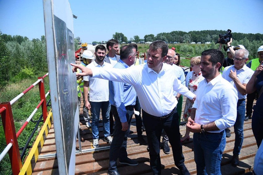 Most u okviru Fruškogorskog koridora