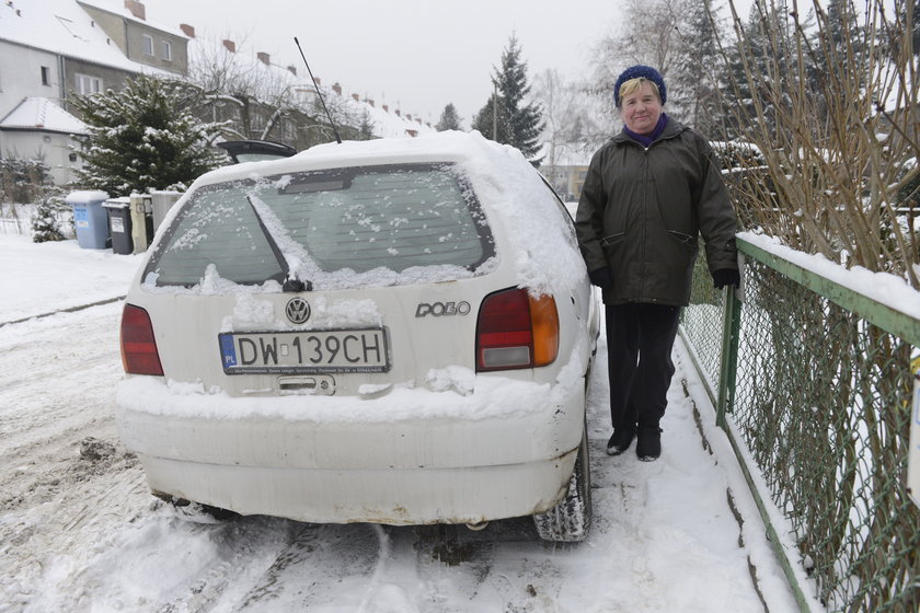 Czekają na puste chodniki