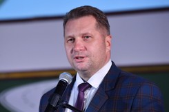 Czarnek: Jeżeli samorząd nie ogrzeje szkoły, to wystąpimy o zarząd komisaryczny