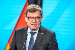 szef msz niemiec odcina się od słów kanclerza. "nie damy się podzielić