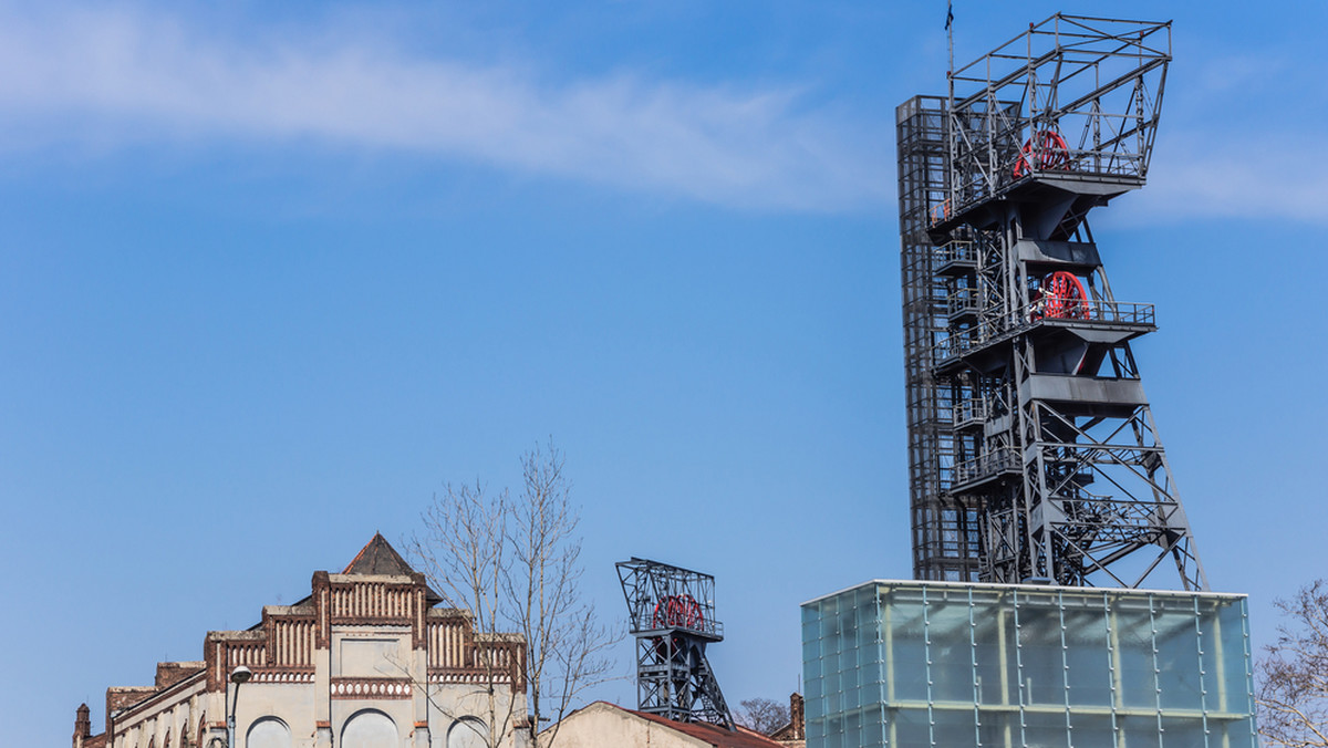 Jestem zwolennikiem pionowego łączenia sektora wydobywczego z sektorem energetyki – powiedział w czwartek prezes Katowickiego Holdingu Węglowego Zygmunt Łukaszczyk. Wskazał na potrzebę "ucieczki do przodu" Holdingu poprzez kapitałowe powiązanie go z tą branżą.