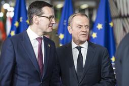 Premier Mateusz Morawiecki i przewodniczący Rady Europejskiej Donald Tusk podczas szczytu szefów państw UE, Bruksela, grudzień 2017 r.