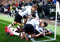 Liga hiszpańska: Szlagier dla Valencii. Barcelona ma szczęście, że straciła tylko dwa gole [WIDEO]