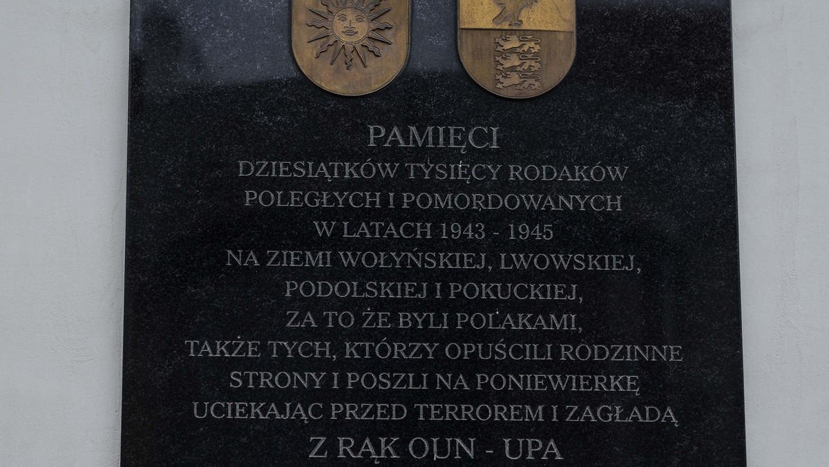 W latach 1943-45 na Wołyniu i w Galicji Wschodniej zginęło ok. 100 tys. Polaków, zamordowanych przez oddziały Ukraińskiej Armii Powstańczej i miejscową ludność ukraińską. Wydarzenia te przeszły do historii jako Zbrodnia Wołyńska. 11 i 12 lipca 1943 r. UPA dokonała skoordynowanego ataku na polskich mieszkańców 150 miejscowości na terenie Wołynia. Dziś obchodzimy 75. rocznicę tych tragicznych wydarzeń.