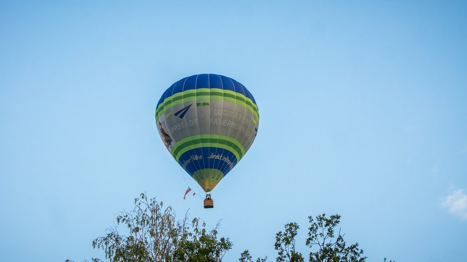 II Zawody Balonowe "In The Silesian Sky" - start balonów świtem z pszczyńskiego parku zamkowego - 25.06.2022 r. - autor: Andrzej Grynpeter