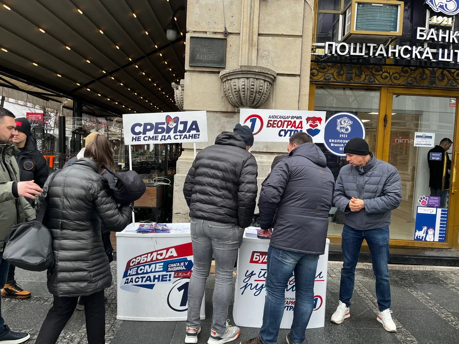 Štandovi SNS u Beogradu