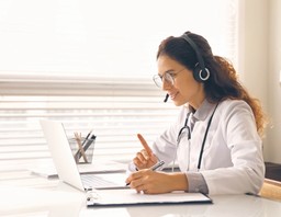 Ograniczenia w wypisywaniu recept budzą sprzeciw lekarzy