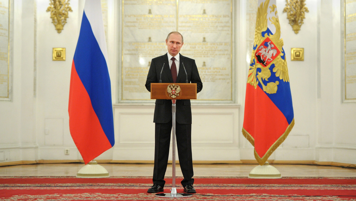 rezydent Federacji Rosyjskiej Władimir Putin zwrócił uwagę prezydenta USA Baracka Obamy na "faktyczną zewnętrzną blokadę Naddniestrza" - poinformowała służba prasowa Kremla, relacjonując piątkową rozmowę telefoniczną przywódców dwóch krajów.