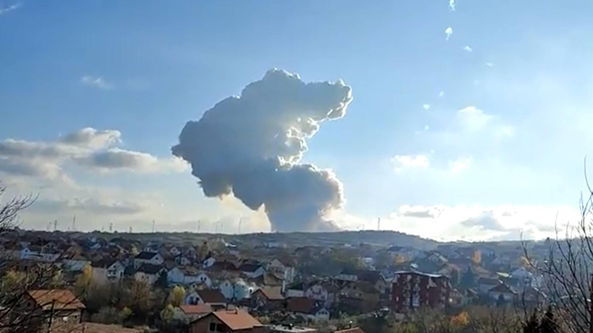 Snažna eksplozija u Bubanj Potoku u fabrici protivgradnih raketa - poginule dve osobe, ima i povređenih