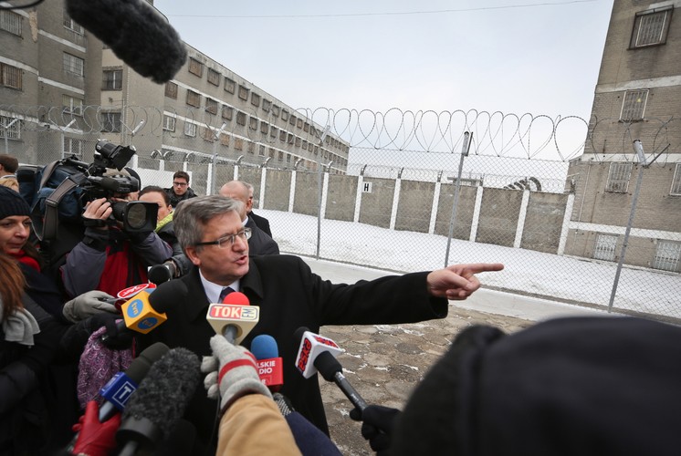 Bronisław Komorowski w areszcie śledczym w Białołęce