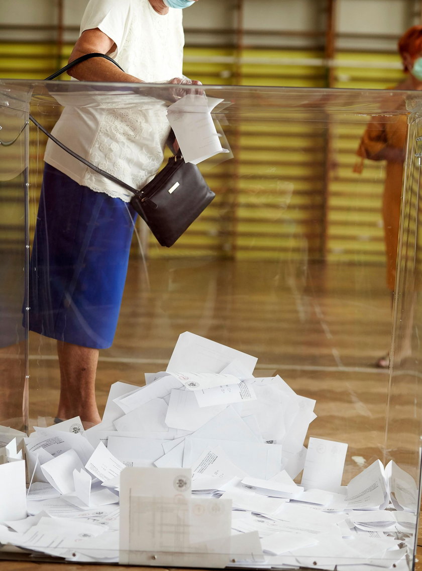 Kogo poparli ci, którzy nie głosowali w I turze