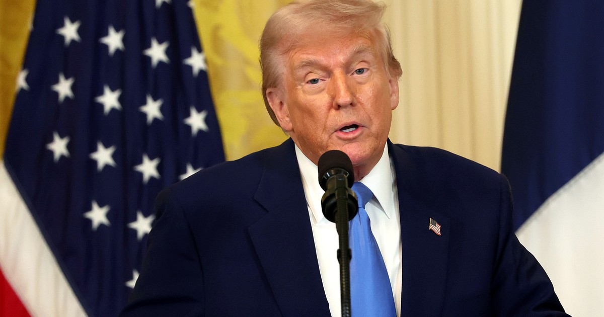 トランプはメキシコとカナダで関税を発表しました。 「スケジュールに応じて」