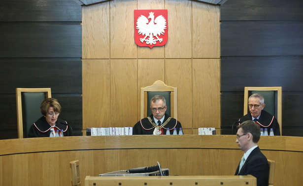 Szef MSWiA dla dziennik.pl: Uchwały samorządów w sprawie wyroków TK to łamanie prawa