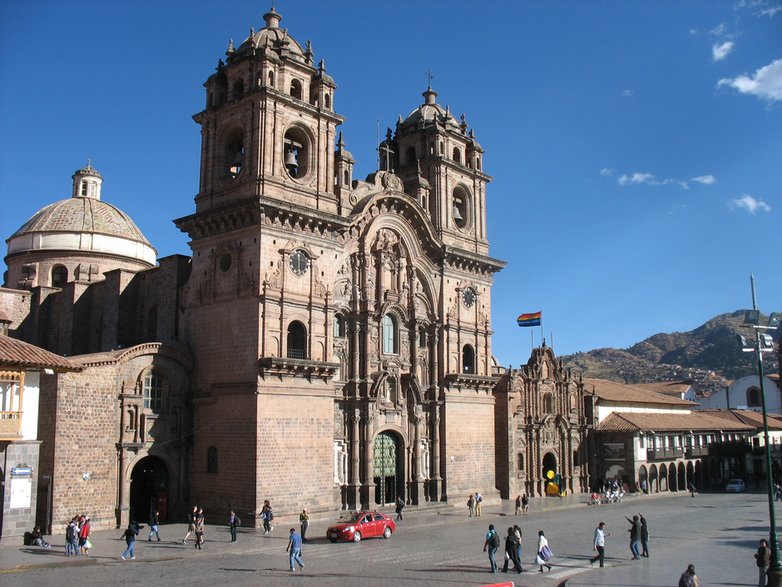 Katedra na głównym placu Plaza de Armas w Cuzco