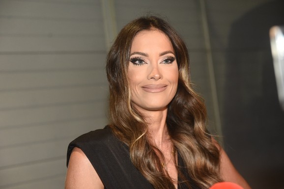 "PRIPREME" Mirka Vasiljević se oglasila u jeku priča da prelazi na RTS i pokazala šta radi: "Nemoj da se zapalimo" (Foto)