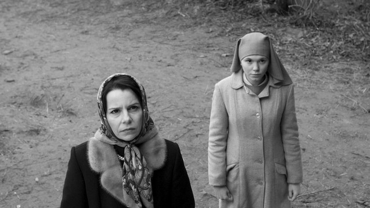 Polski film "Ida" Pawła Pawlikowskiego zdobył we wtorek dotowaną 10 tysiącami euro Nagrodę Skody na festiwalu filmów z Europy Środkowej i Wschodniej goEast w Wiesbaden (Hesja). Nagroda w kategorii dokumentu przypadła Węgierce Eszter Hajdu za film "Wyrok na Węgrzech".