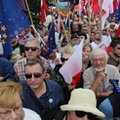 Przed Sejmem odbył się protest przeciw zmianom w sądownictwie