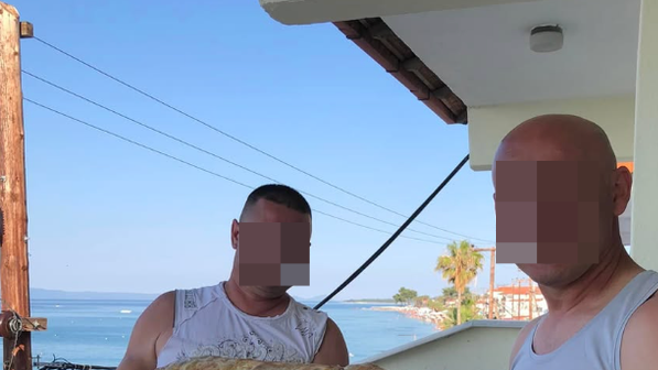 Fotka z gréckej pláže pobúrila i pobavila.