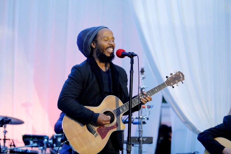 Ziggy Marley podczas koncertu, czerwiec 2019 r.