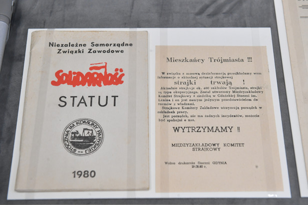 Prezentacja nieznanych archiwaliów podczas konferencji pt. "Gdzie zaginęły słynne Porozumienia Sierpniowe? Prezentacja nieznanych archiwaliów, dyskusja i podsumowanie wiedzy" w siedzibie Archiwum Akt Nowych w Warszawie