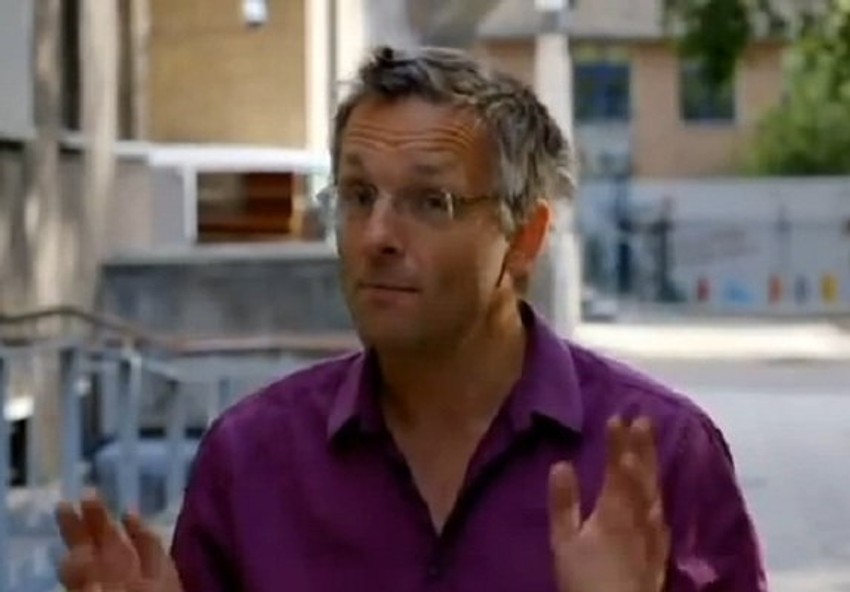 Eksperimentator: Dr Majkl Mozli